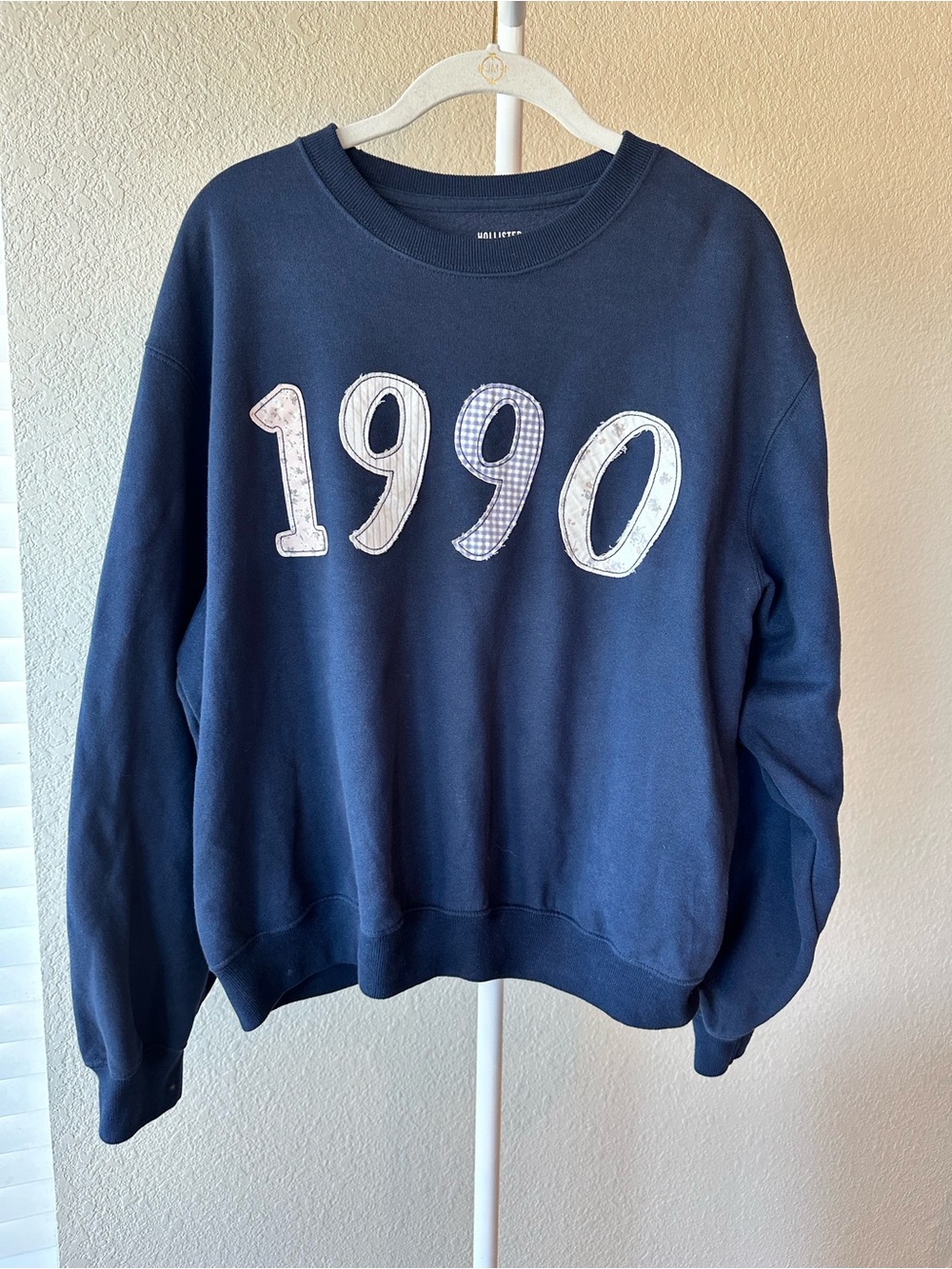 Hollister embroidered patchwork 1990 navy blue crewneck sweatshirt medium